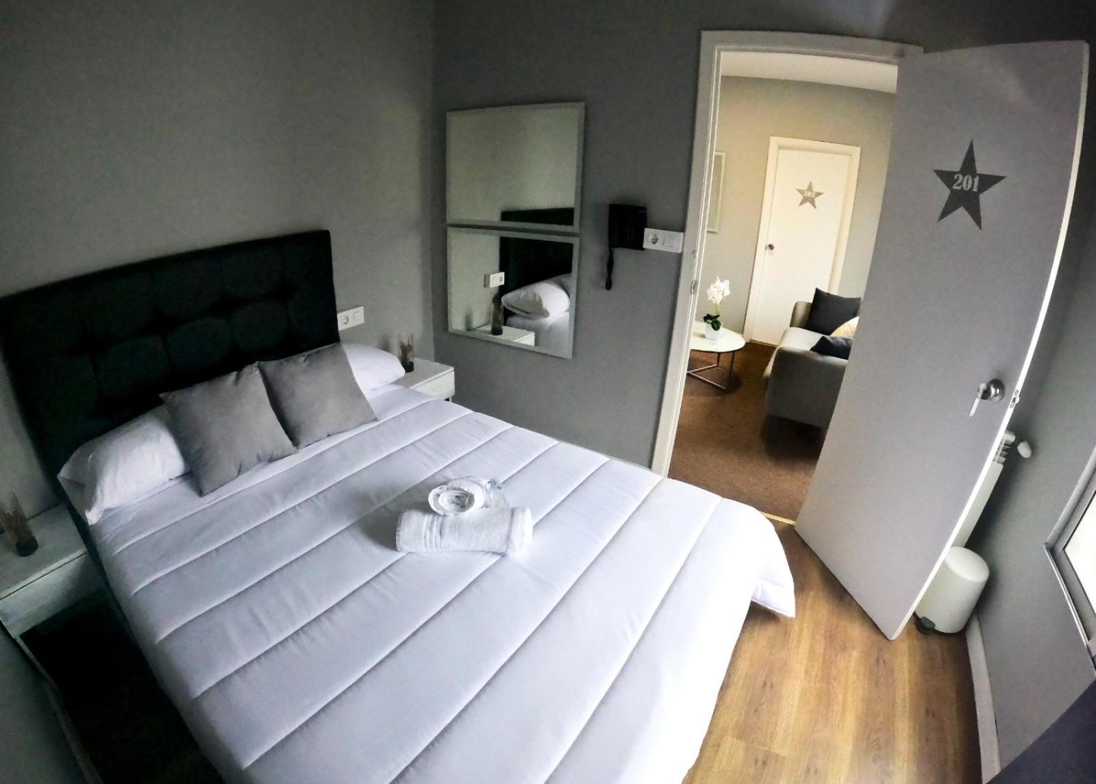 W14 Hostales Vigo Exteriér fotografie